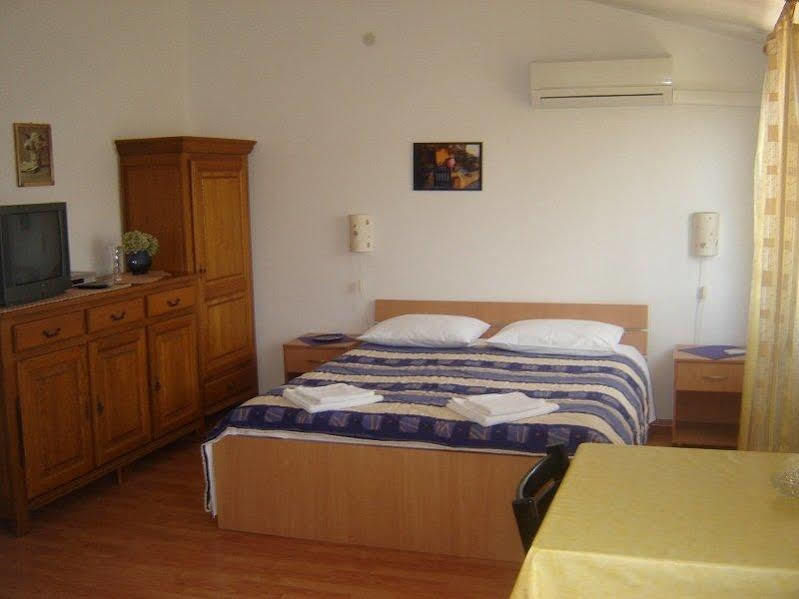Adria Apartments Zadar Exterior photo